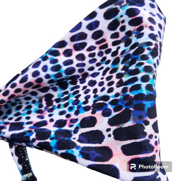 Sundazed Bikini Top Swimsuit Criss Cross Halter Multi Way 36B Print NEW - Picture 11 of 13